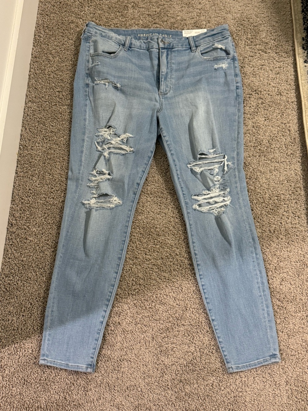 American Eagle Outfitters Light Blue Ripped Skinny Jeans